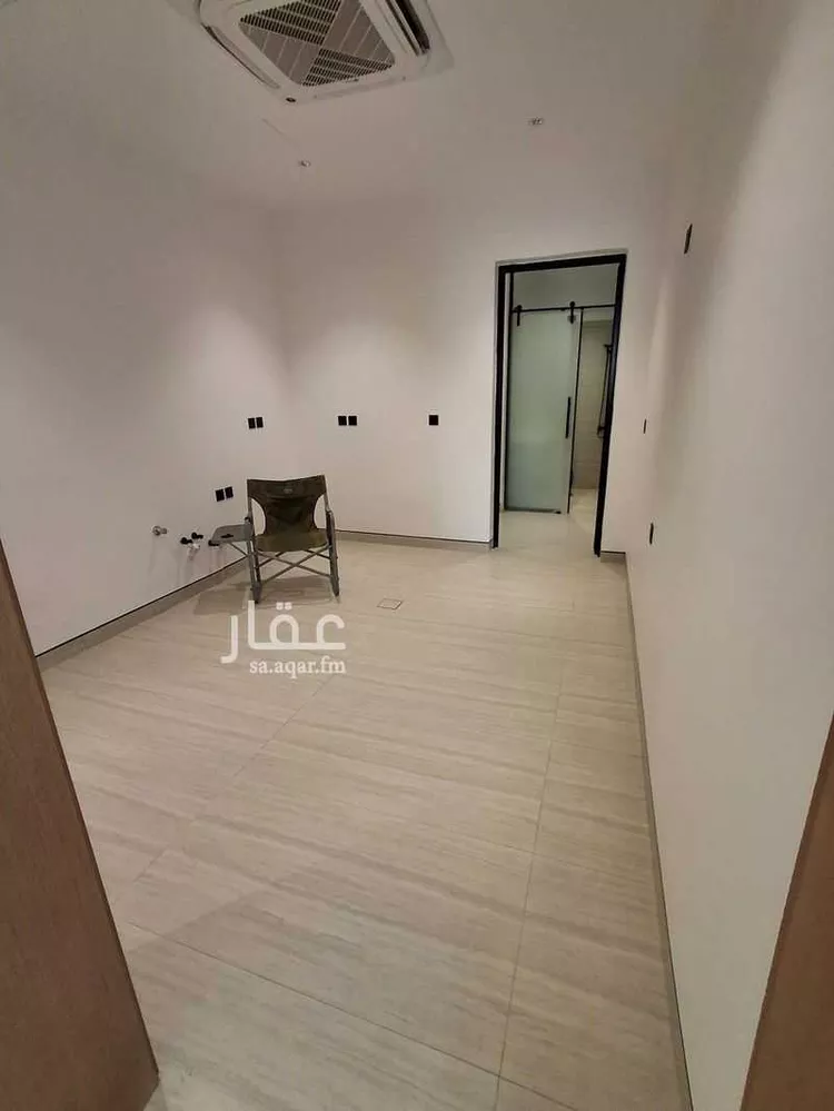 دور للبيع في شارع محمد الميدومي, حي العارض, مدينة الرياض, منطقة الرياض 9