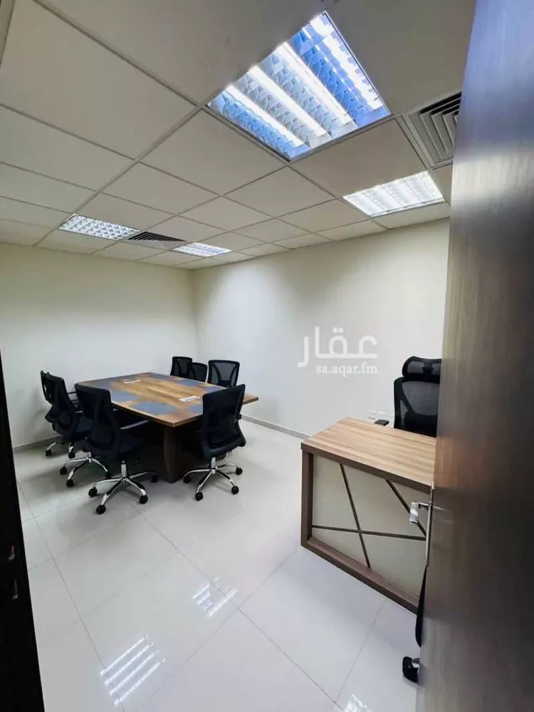 مكتب تجاري للإيجار في شارع الرودكي ، حي المروج ، الرياض ، منطقة الرياض صورة 2