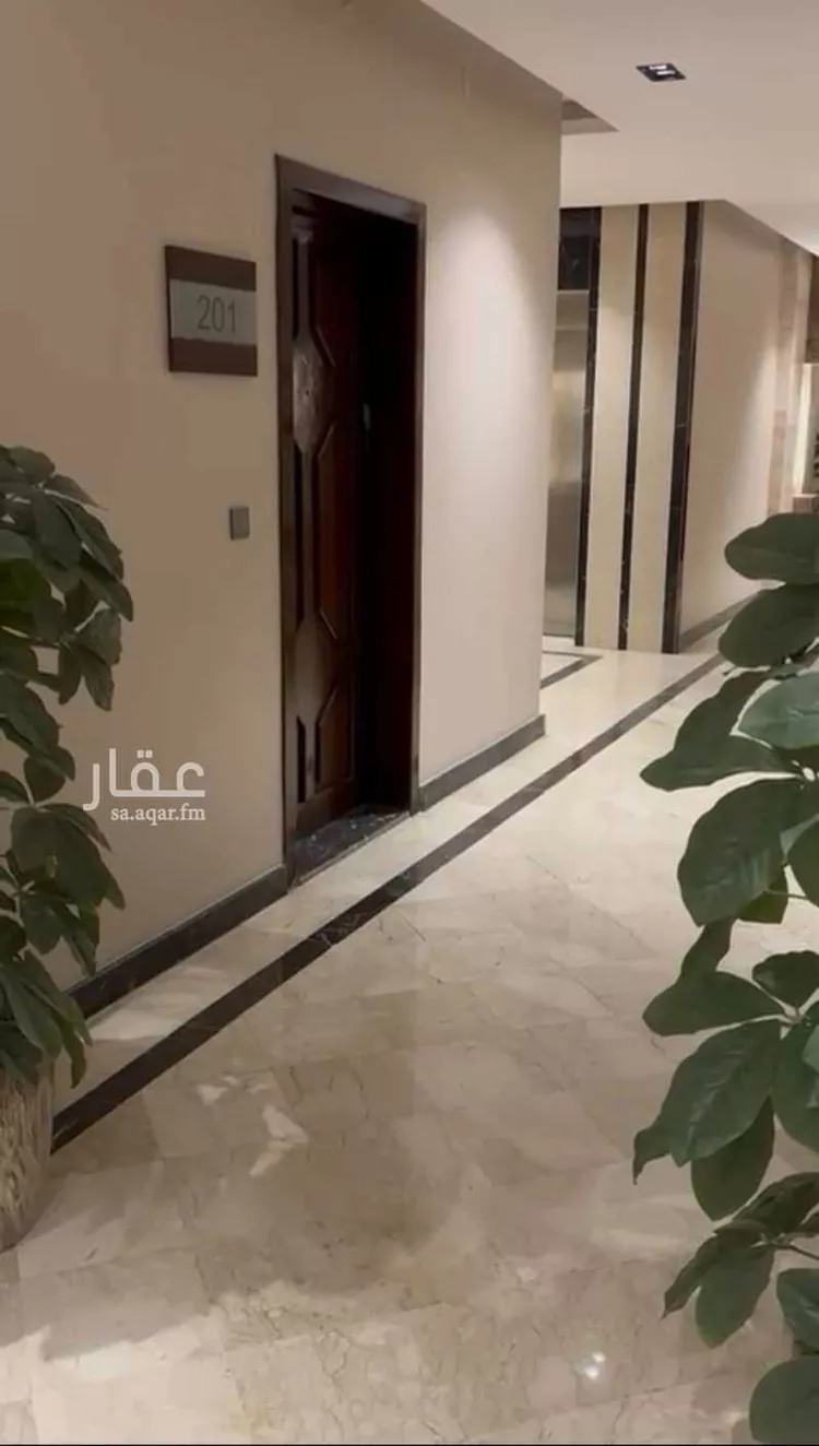 شقة للإيجار في شارع محمد بن عبدالعزيز الدغيثر, حي الملقا, مدينة الرياض, منطقة الرياض صورة 2