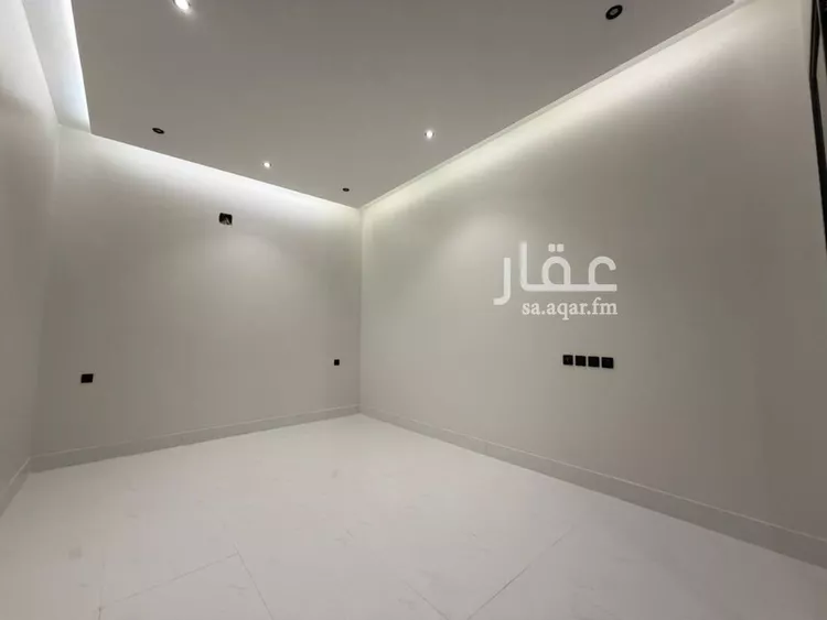 فيلا للبيع في شارع الحسين بن رواحة, حي الرمال, مدينة الرياض, منطقة الرياض صورة 3