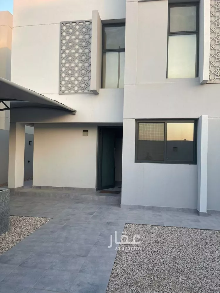فيلا للبيع في شارع الاعتصام, حي الإسكان الجنوبي, مدينة الدمام, المنطقة الشرقية