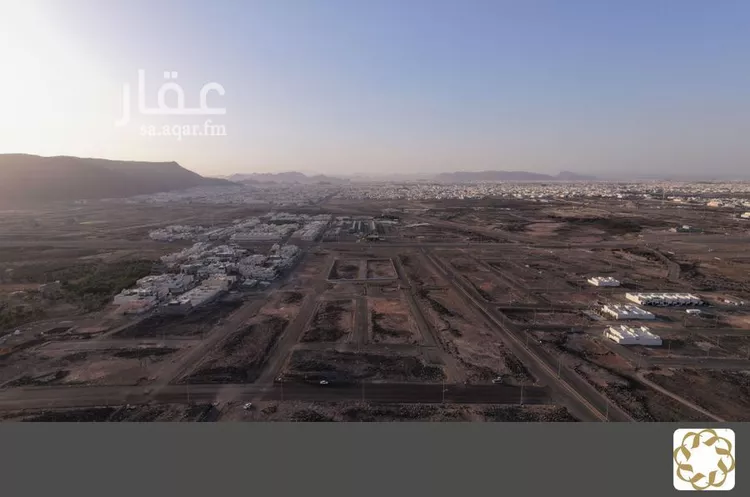 أرض للبيع في شارع قتادة بن مطاعن, حي الجصة, مدينة المدينة المنورة, منطقة المدينة المنورة صورة 2