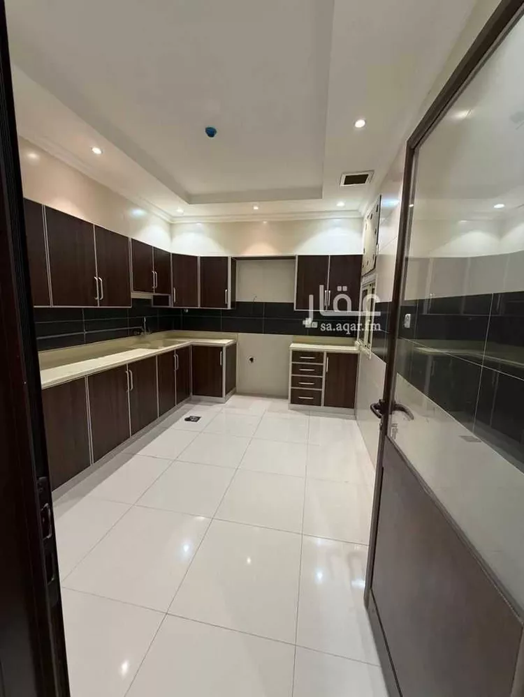 شقة للإيجار في شارع القيصومة, حي الحمراء, مدينة الخبر, المنطقة الشرقية صورة 4