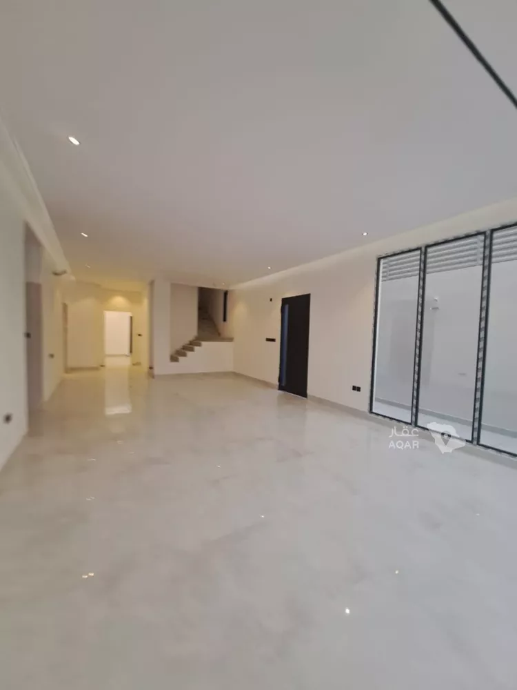 Villa for Sale in Riyadh Al Arid 7