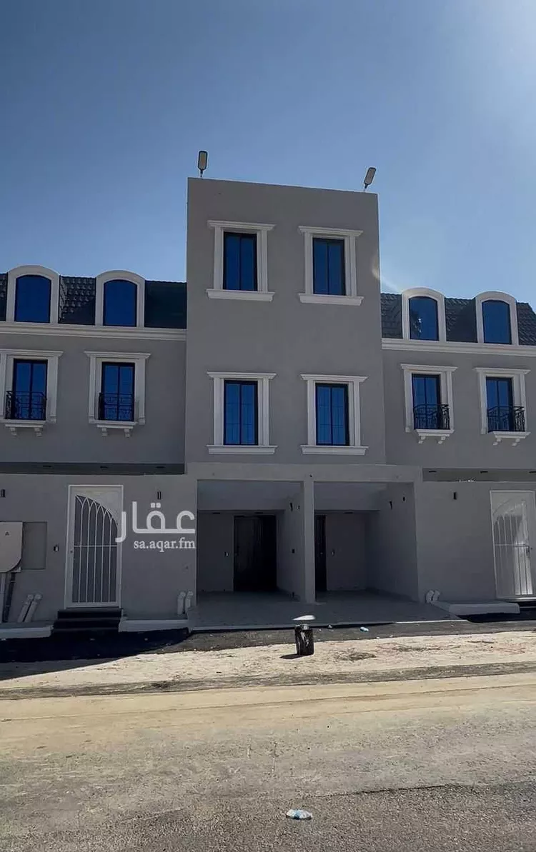 شقة للبيع في شارع عبدالرحمن الزواوي, حي الزهور, مدينة أبها, منطقة عسير صورة 2