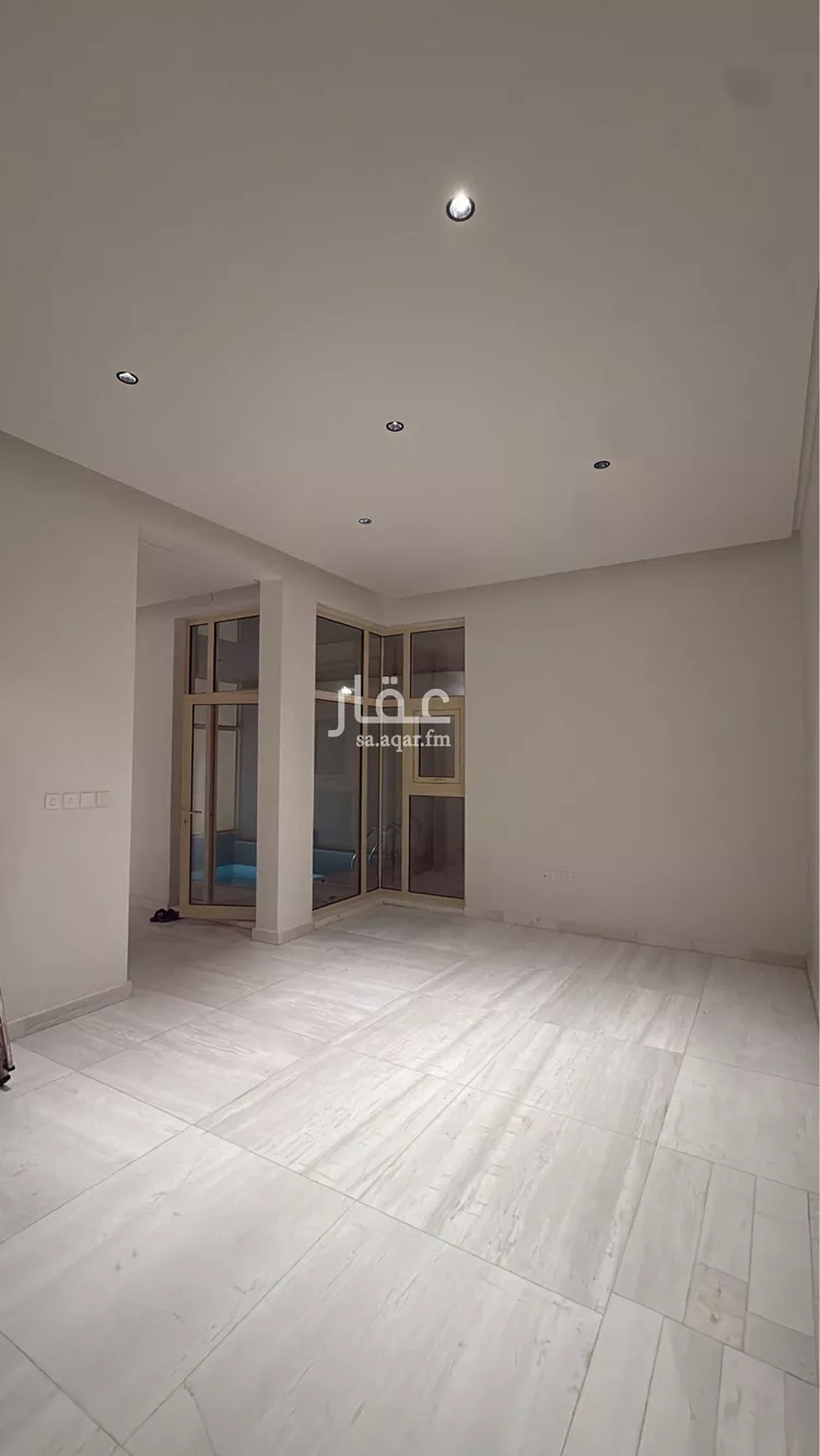 فيلا للبيع في شارع إبراهيم بن عمر الدميري, حي المهدية, مدينة الرياض, منطقة الرياض صورة 4