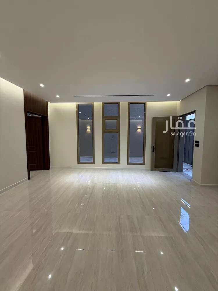 فيلا للبيع في شارع السيل, حي المهدية, مدينة الرياض, منطقة الرياض صورة 3