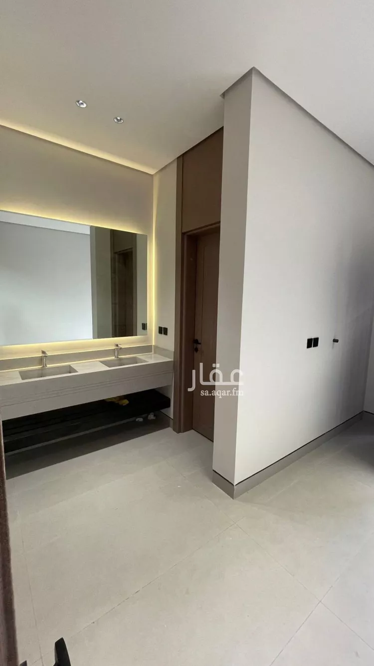 فيلا للبيع في شارع الدهناء, حي المهدية, مدينة الرياض, منطقة الرياض صورة 4