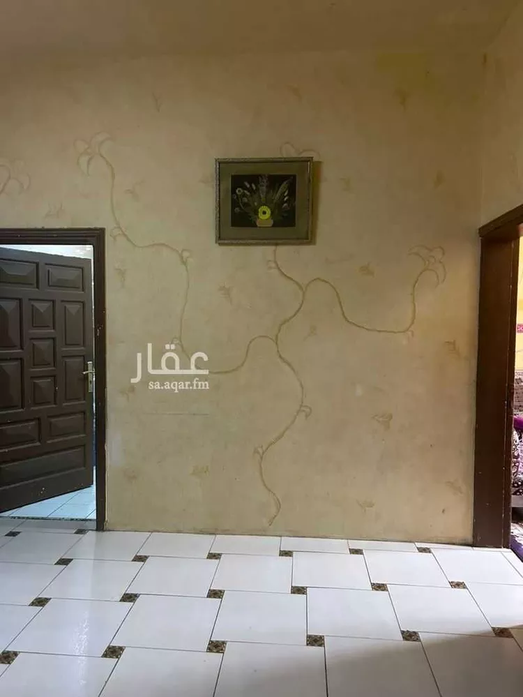 عمارة للبيع في شارع الحسن بن عبدالعزيز, حي العزيزية, مدينة المدينة المنورة, منطقة المدينة المنورة 7