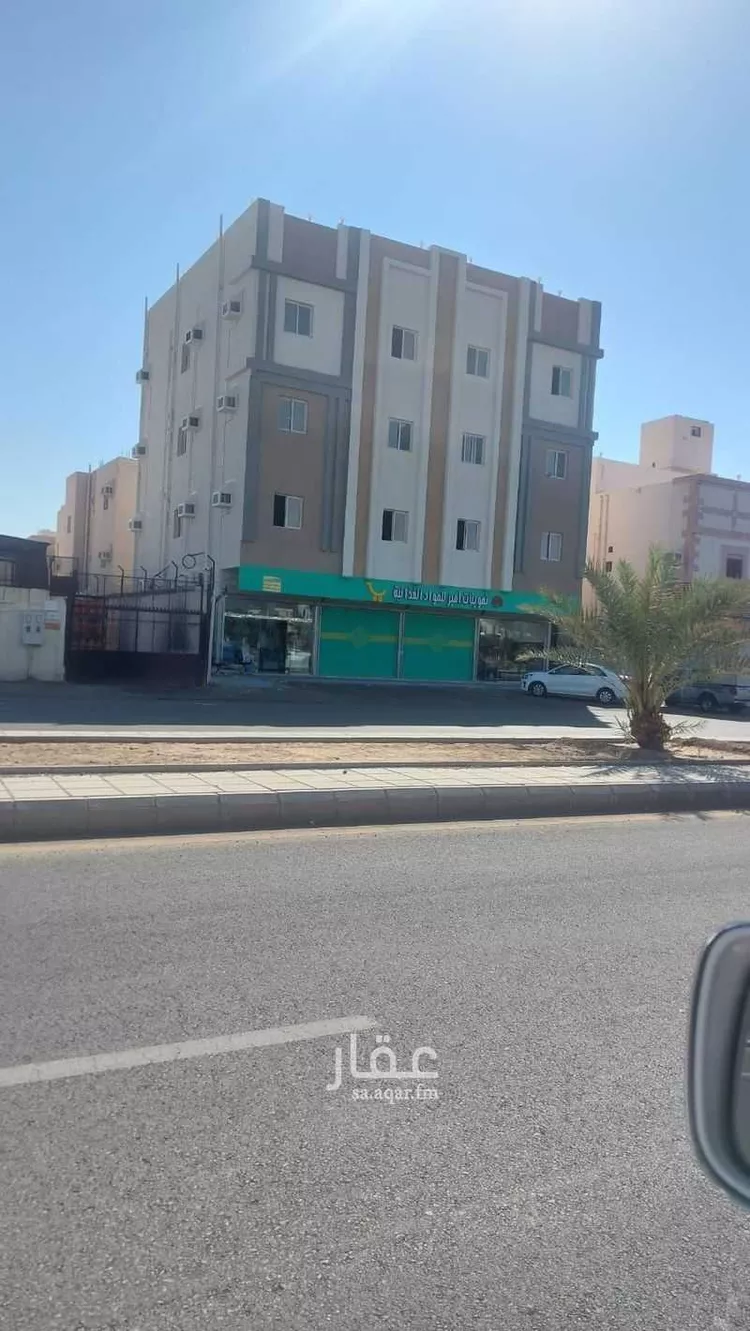 عمارة للبيع في شارع ابو محمد القراب, حي العزيزية, مدينة المدينة المنورة, منطقة المدينة المنورة صورة 2