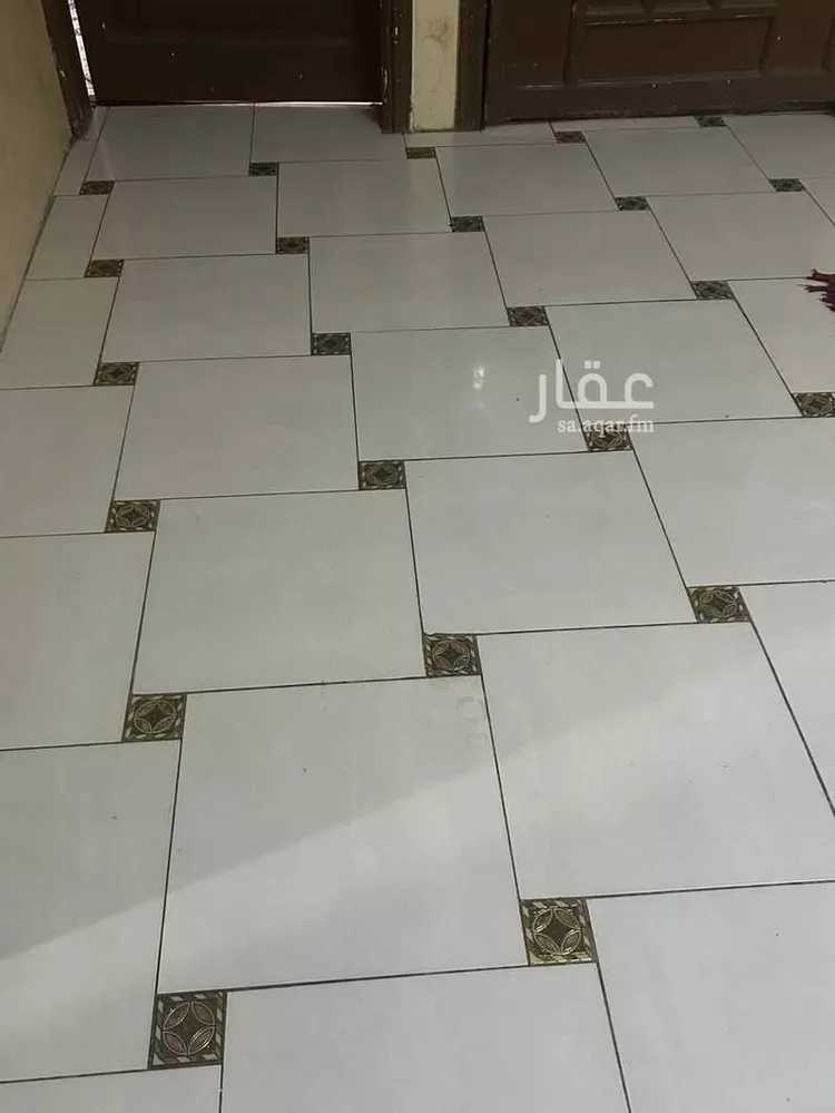 عمارة للبيع في شارع الحسن بن عبدالعزيز, حي العزيزية, مدينة المدينة المنورة, منطقة المدينة المنورة 6