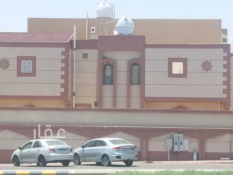 عمارة للبيع في شارع الحسن بن عبدالعزيز, حي العزيزية, مدينة المدينة المنورة, منطقة المدينة المنورة