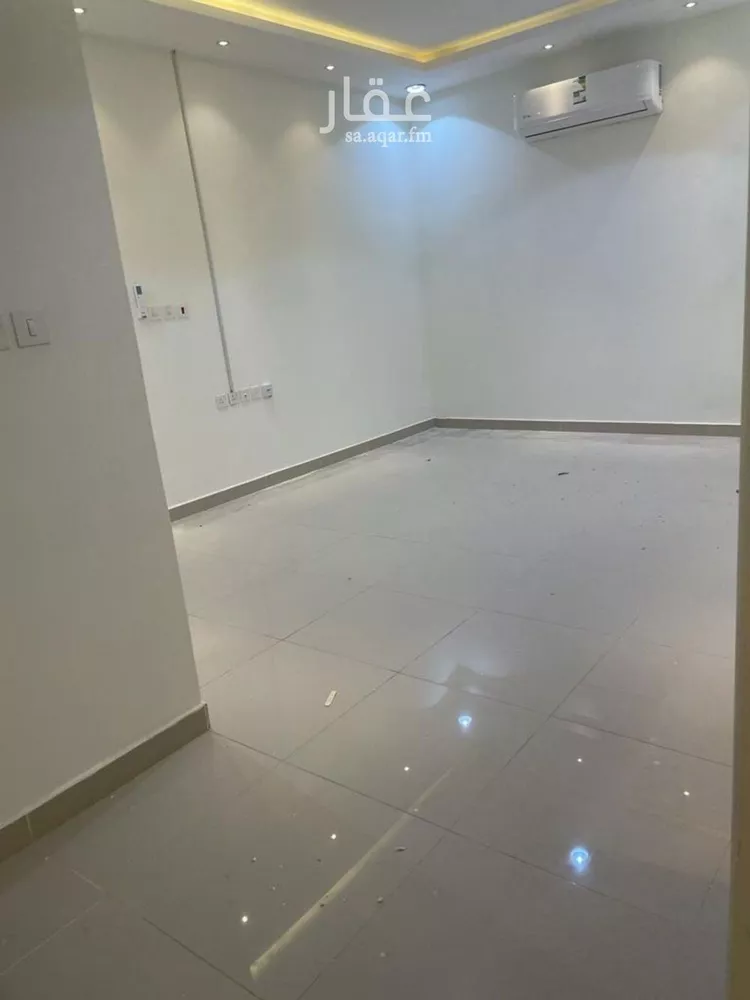 فيلا للبيع في شارع إسماعيل الأخباري, حي النرجس, مدينة الرياض, منطقة الرياض صورة 2