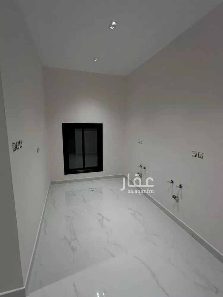 فيلا للبيع في شارع إبرهيم بن أحمد البرهان, حي المهدية, مدينة الرياض, منطقة الرياض 13