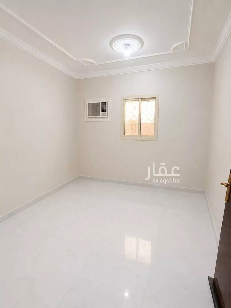 شقة للإيجار في شارع عبدالله بن قيس, حي إشبيلية, مدينة الرياض, منطقة الرياض صورة 2