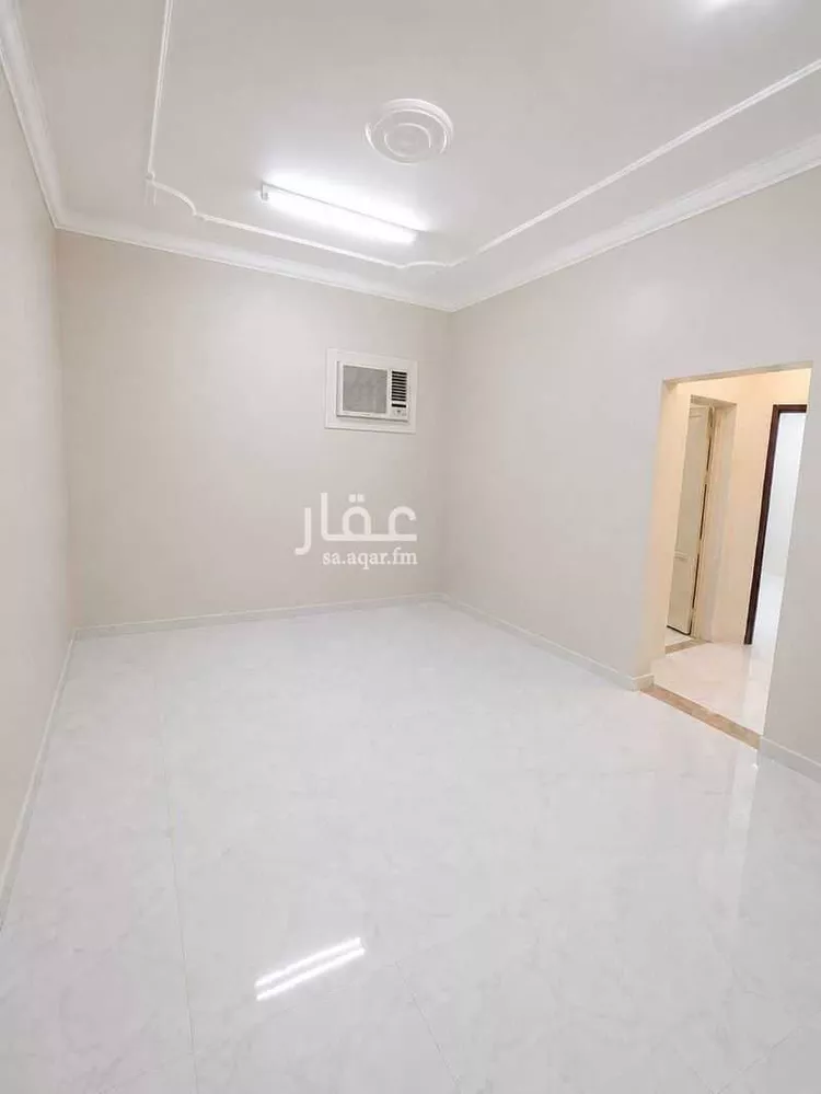 شقة للإيجار في شارع عبدالله بن قيس, حي إشبيلية, مدينة الرياض, منطقة الرياض صورة 4