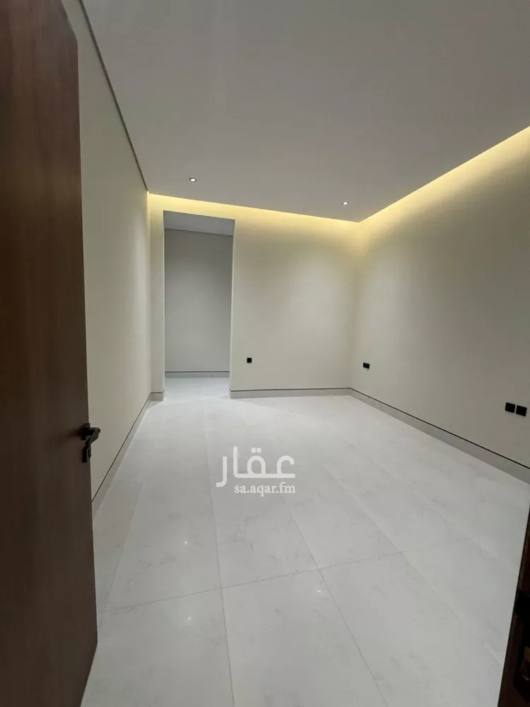 Villa for Sale in Riyadh Al Mahdiyah 15