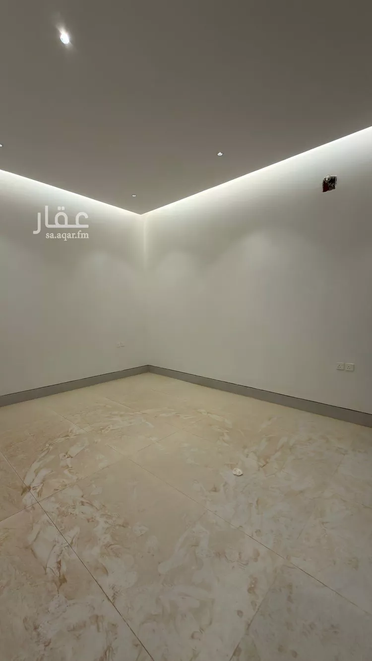 فيلا للبيع في شارع 405 المهدية, حي المهدية, مدينة الرياض, منطقة الرياض صورة 5