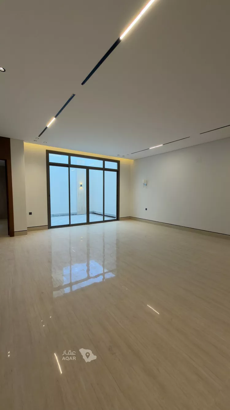 Villa for Sale in Riyadh Al Mahdiyah صورة 4