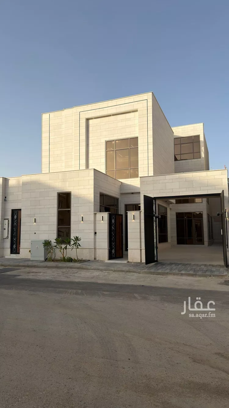 Villa for Sale in Riyadh Al Mahdiyah