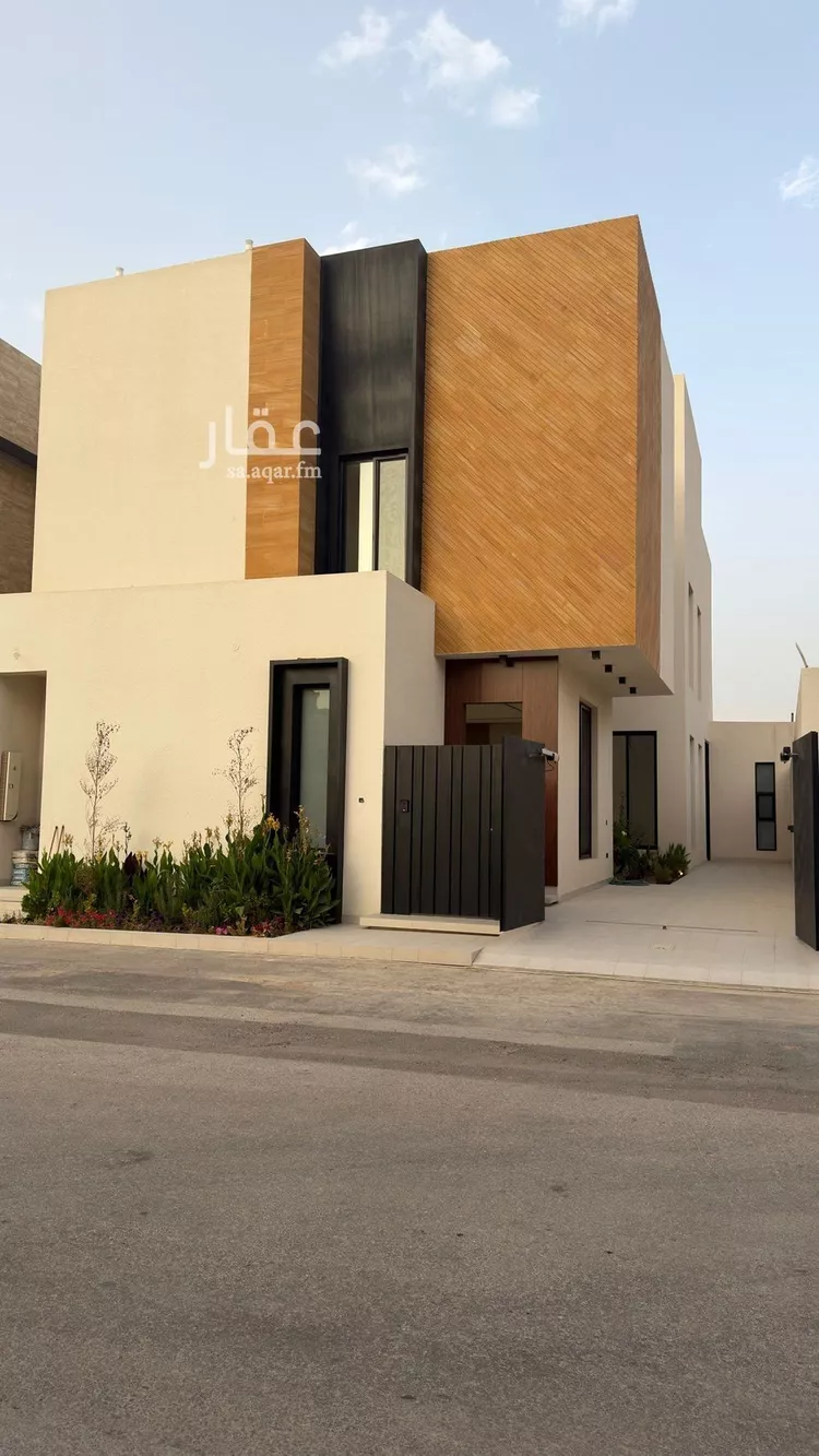 Villa for Sale in Riyadh Al Mahdiyah 17