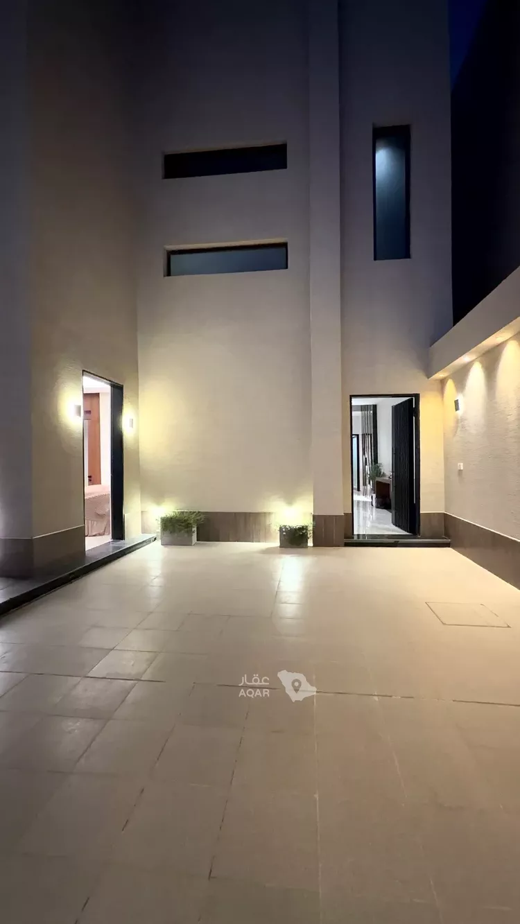 فيلا للبيع في شارع علي بن يوسف الغساني, حي المهدية, مدينة الرياض, منطقة الرياض 4