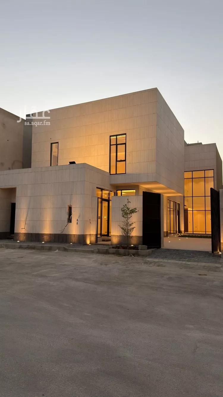 فيلا للبيع في شارع أحمد بن الرملي, حي المهدية, مدينة الرياض, منطقة الرياض 10