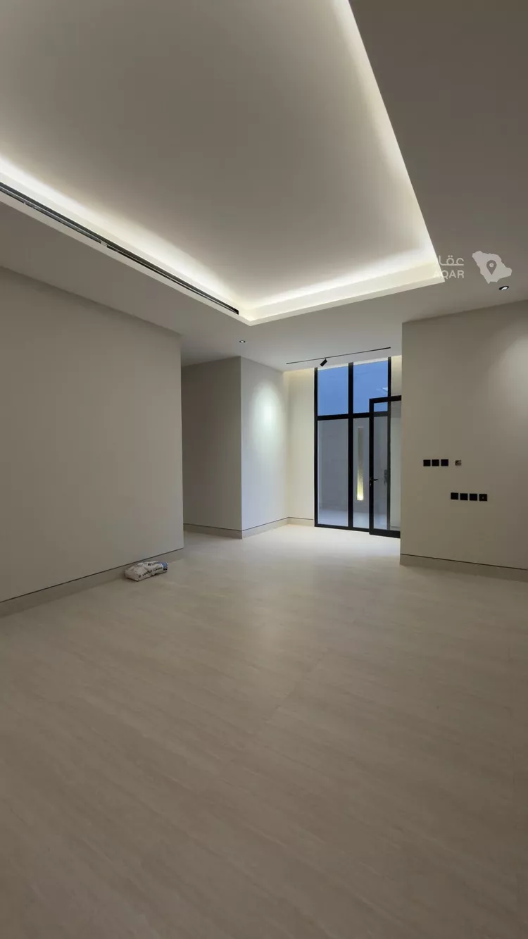 Villa for Sale in Riyadh Al Mahdiyah 15