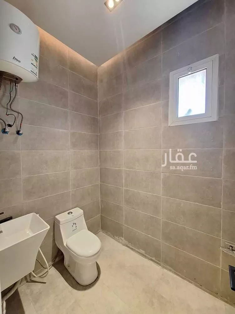 شقة للإيجار في شارع قلعة صلاح الدين, حي العقيق, مدينة الرياض, منطقة الرياض صورة 5