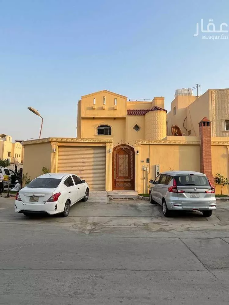 فيلا للبيع في شارع الخزرج, حي إشبيلية, مدينة الرياض, منطقة الرياض صورة 4