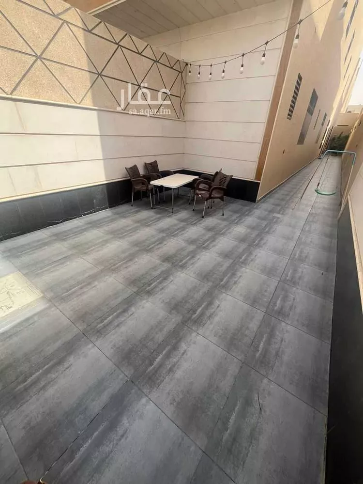 فيلا للبيع في شارع رحمة الله السندي, حي عكاظ, مدينة الرياض, منطقة الرياض صورة 2