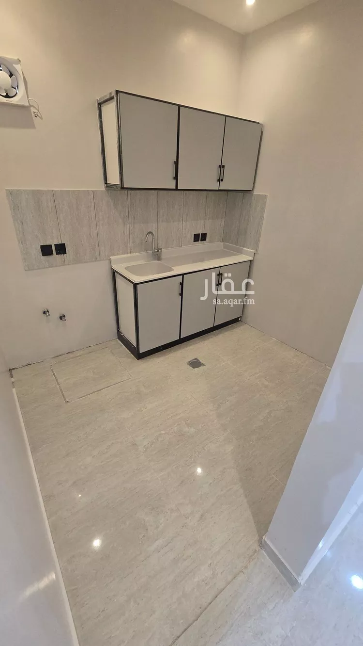 شقة للإيجار في شارع جبل مركوز, حي الربوة, مدينة الرياض, منطقة الرياض