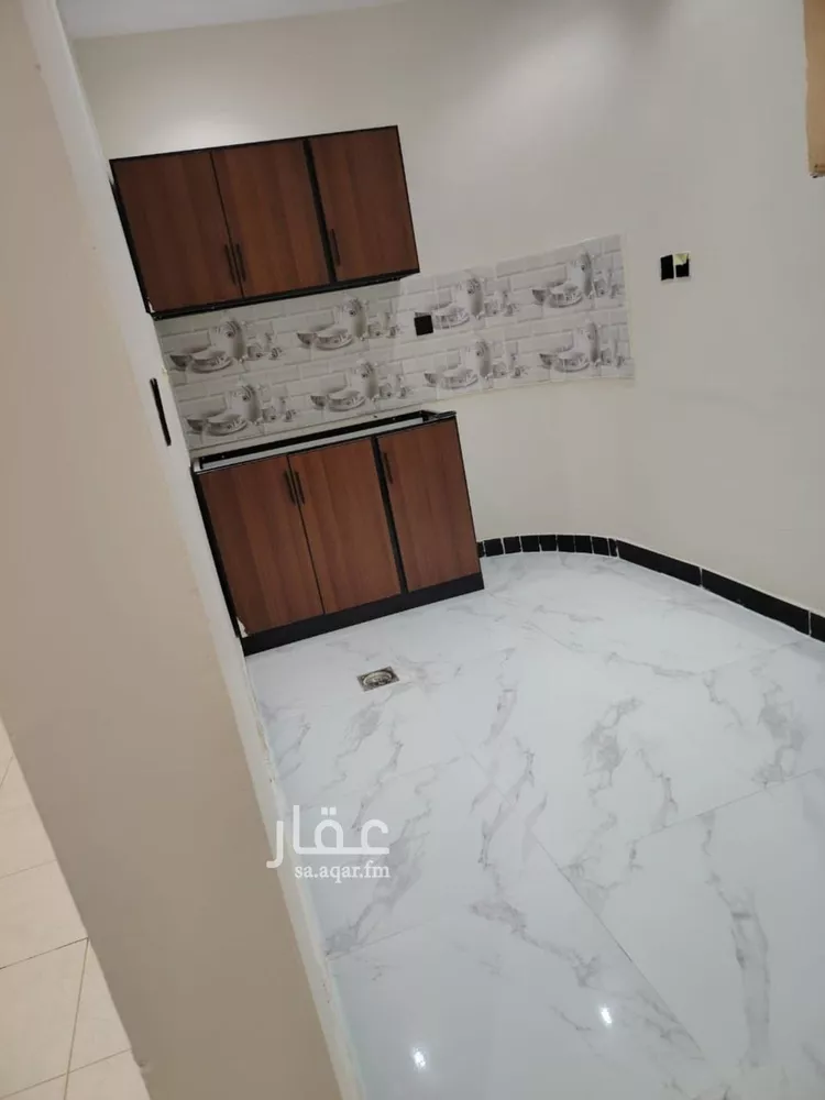 شقة للإيجار في شارع ابراهيم القيسي, حي الإزدهار, مدينة الرياض, منطقة الرياض صورة 2