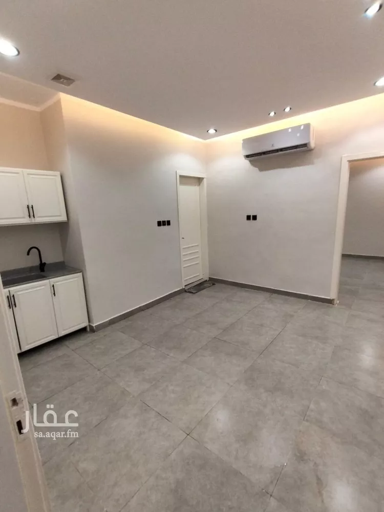 شقة للإيجار في شارع سفيان بن المهاب, حي الملك فيصل, مدينة الرياض, منطقة الرياض 12