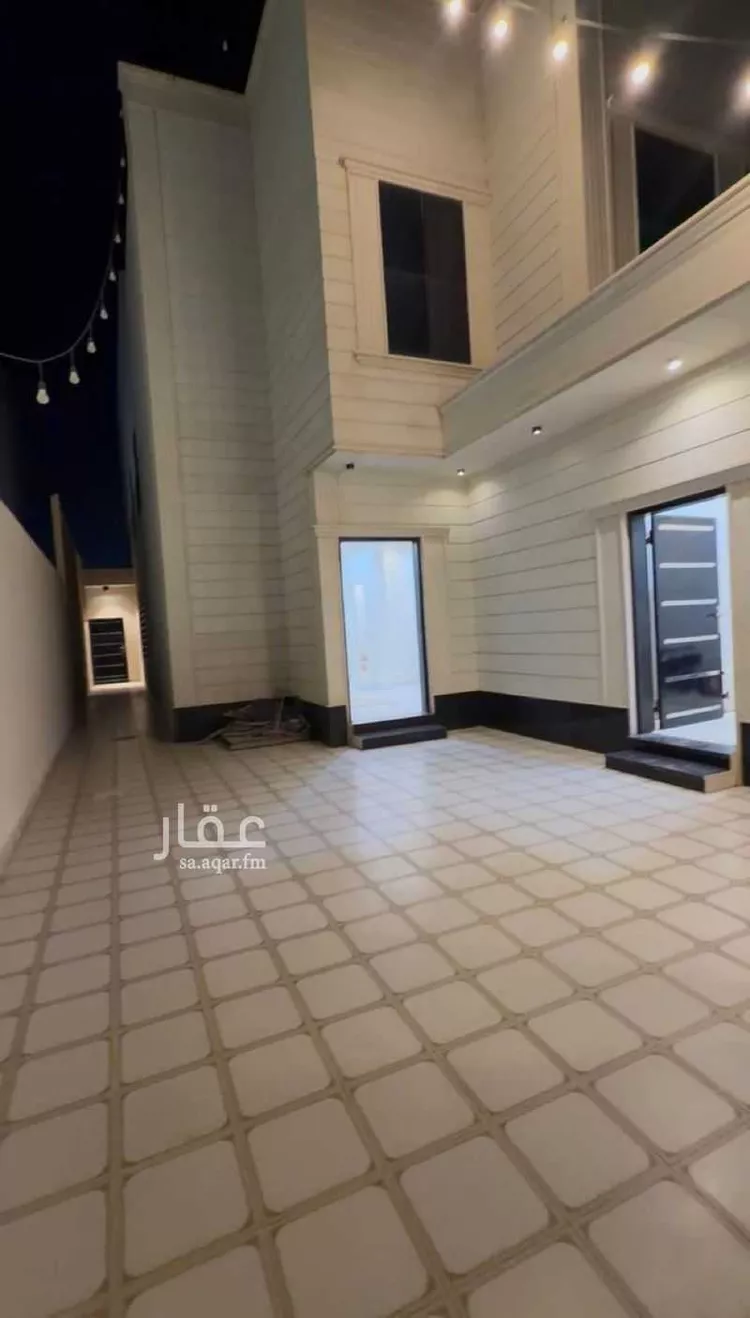 فيلا للبيع في شارع الحريه, حي الحزم, مدينة بريدة, منطقة القصيم صورة 2