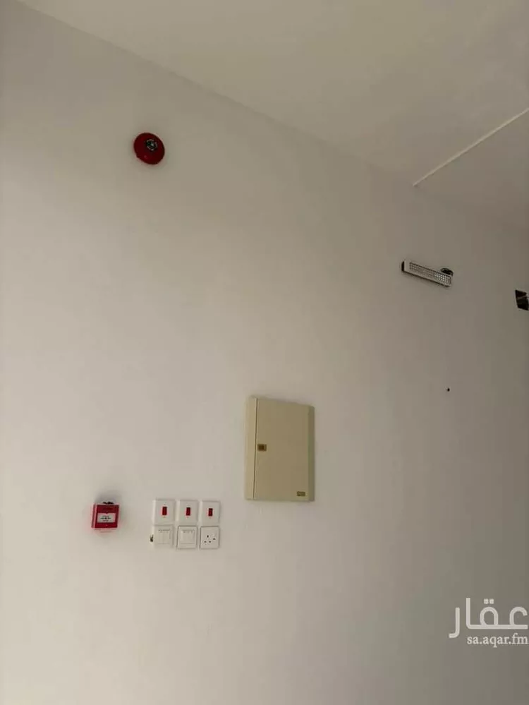 محل للإيجار في شارع طريق الملك فهد غرب, حي حى التعاون, مدينة عين بن فهيد, منطقة القصيم صورة 3