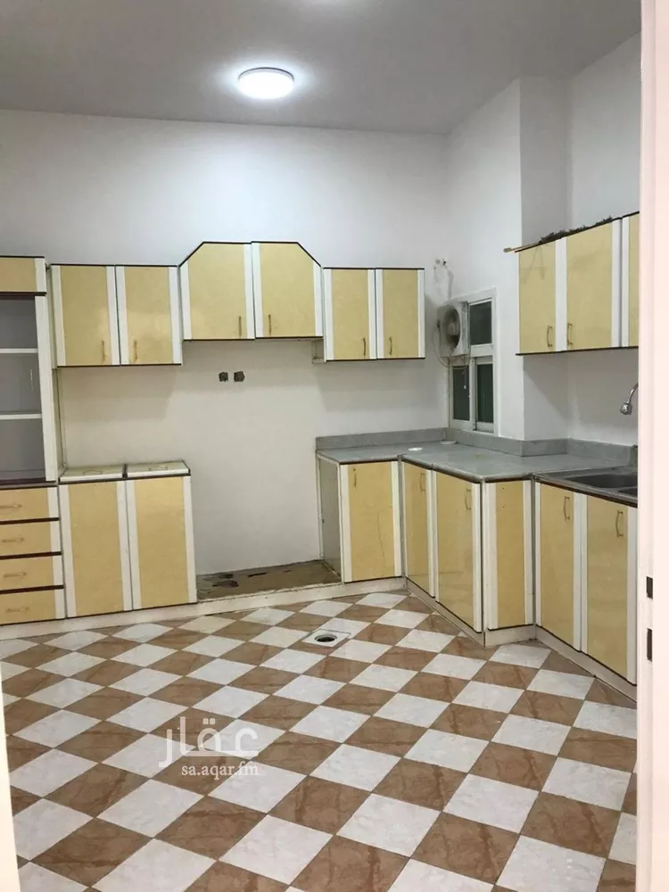 شقة للإيجار في شارع حيوة بن شريح, حي الزهرة, مدينة الرياض, منطقة الرياض