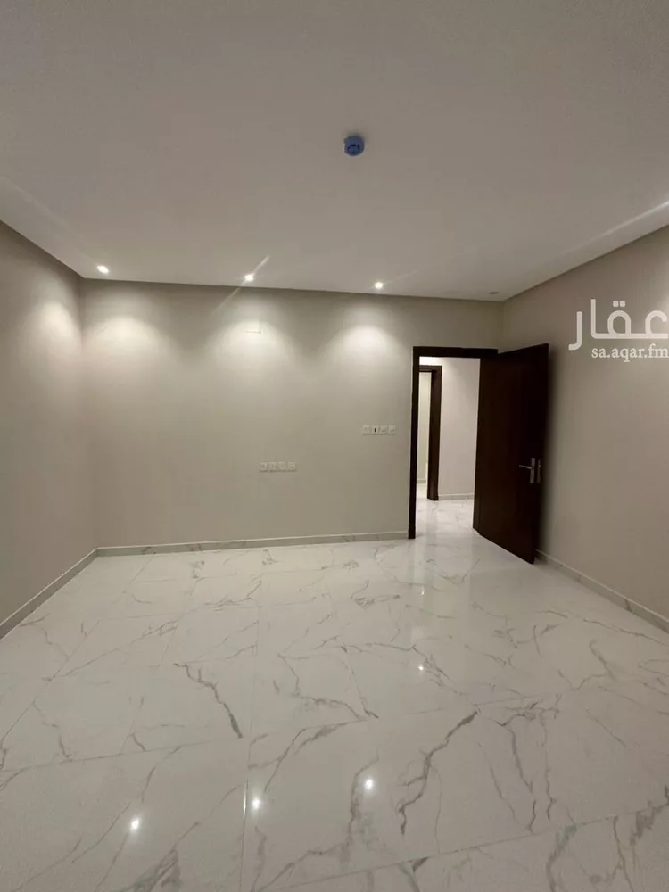 دور للإيجار في شارع عثمان الراضي, حي عكاظ, مدينة الرياض, منطقة الرياض صورة 5