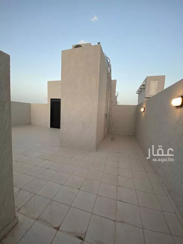 شقة للبيع في شارع عبيدالله ابن حفص ابن انس, حي شوران, مدينة المدينة المنورة, منطقة المدينة المنورة 9