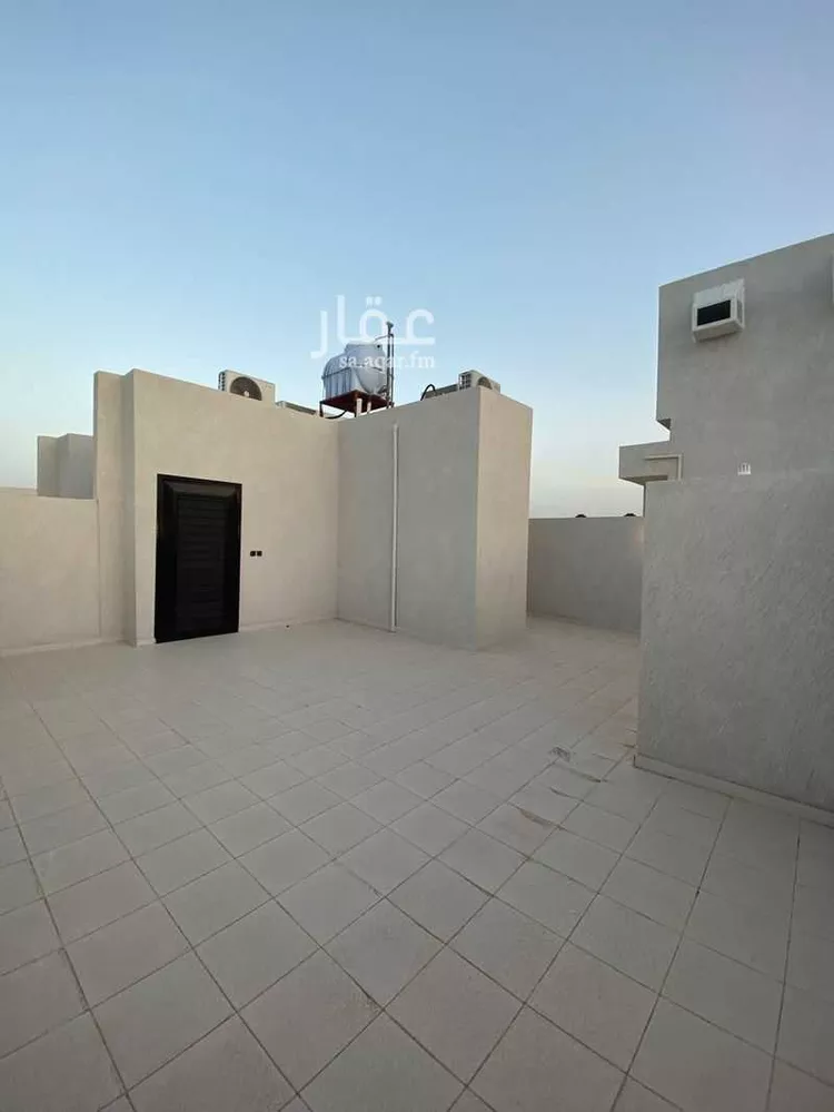 شقة للبيع في شارع عبيدالله ابن حفص ابن انس, حي شوران, مدينة المدينة المنورة, منطقة المدينة المنورة 8