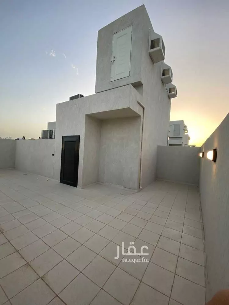 شقة للبيع في شارع عبيدالله ابن حفص ابن انس, حي شوران, مدينة المدينة المنورة, منطقة المدينة المنورة 8