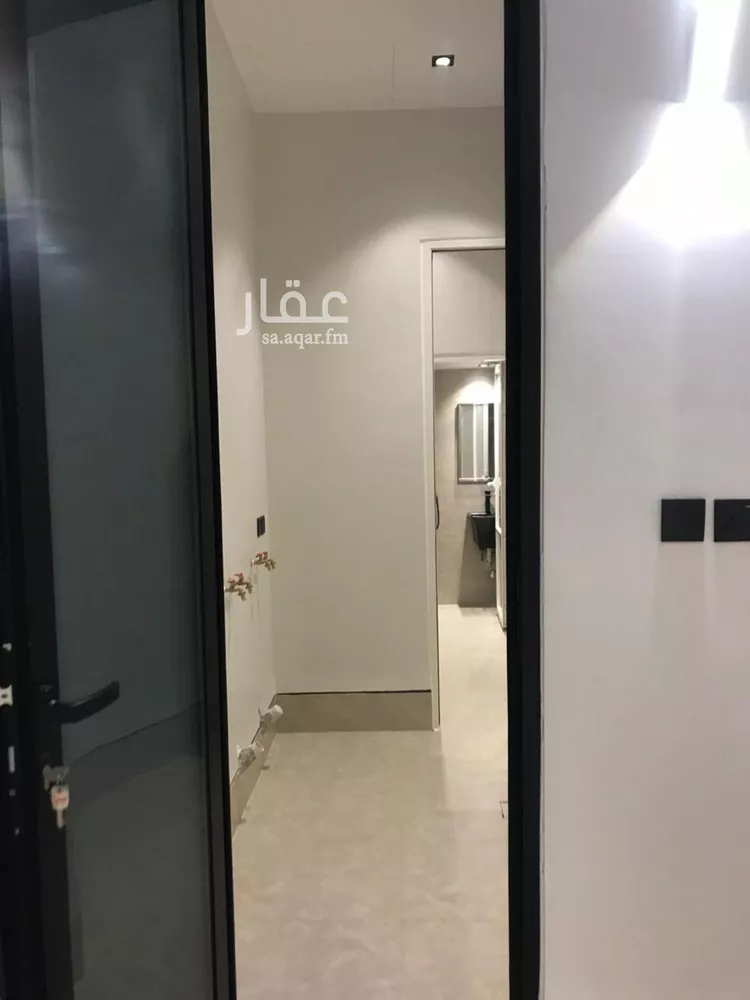 فيلا للبيع في شارع زهير بن حرب, حي النرجس, مدينة الرياض, منطقة الرياض 19