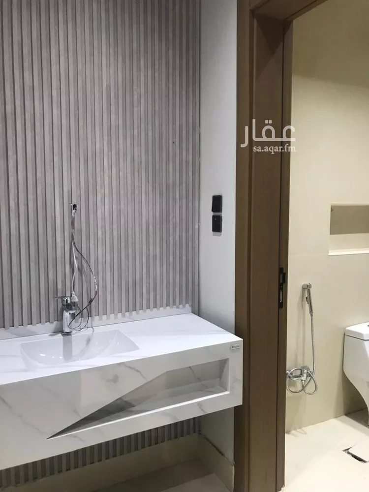 شقة للبيع في شارع الجوز, حي ظهرة لبن, مدينة الرياض, منطقة الرياض 15