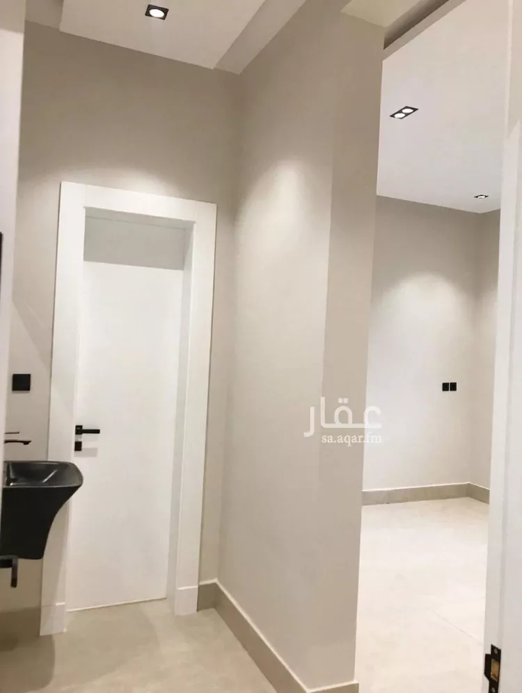 فيلا للبيع في شارع زهير بن حرب, حي النرجس, مدينة الرياض, منطقة الرياض صورة 4