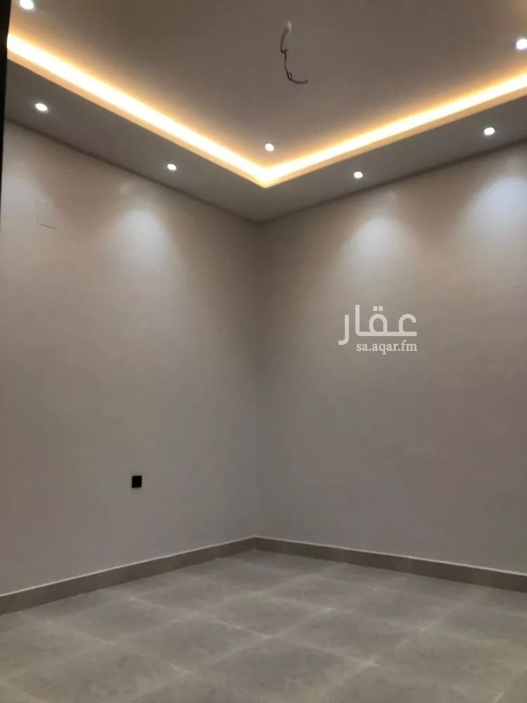 دور للبيع في شارع أحمد بن محمد الشغري, حي طويق, مدينة الرياض, منطقة الرياض 15