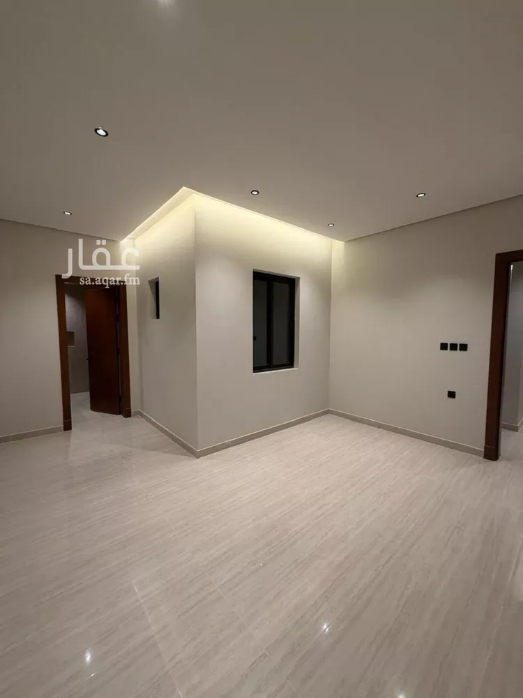 فيلا للبيع في شارع عمر بن أبي بكر, حي المهدية, مدينة الرياض, منطقة الرياض صورة 2