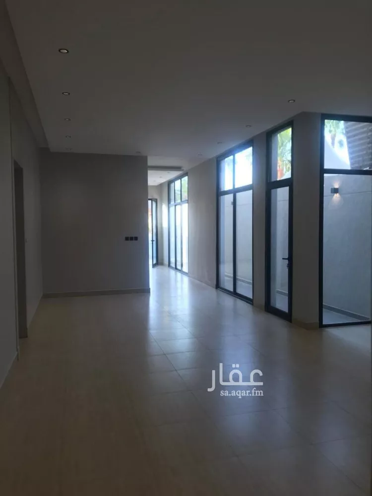 Floor for Sale in Riyadh King Faisal 13