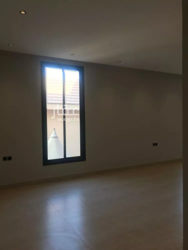 Floor for Sale in Riyadh King Faisal 14