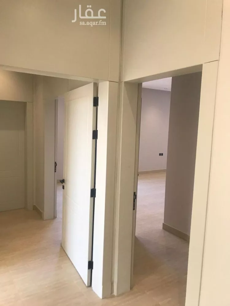 Floor for Sale in Riyadh King Faisal 18
