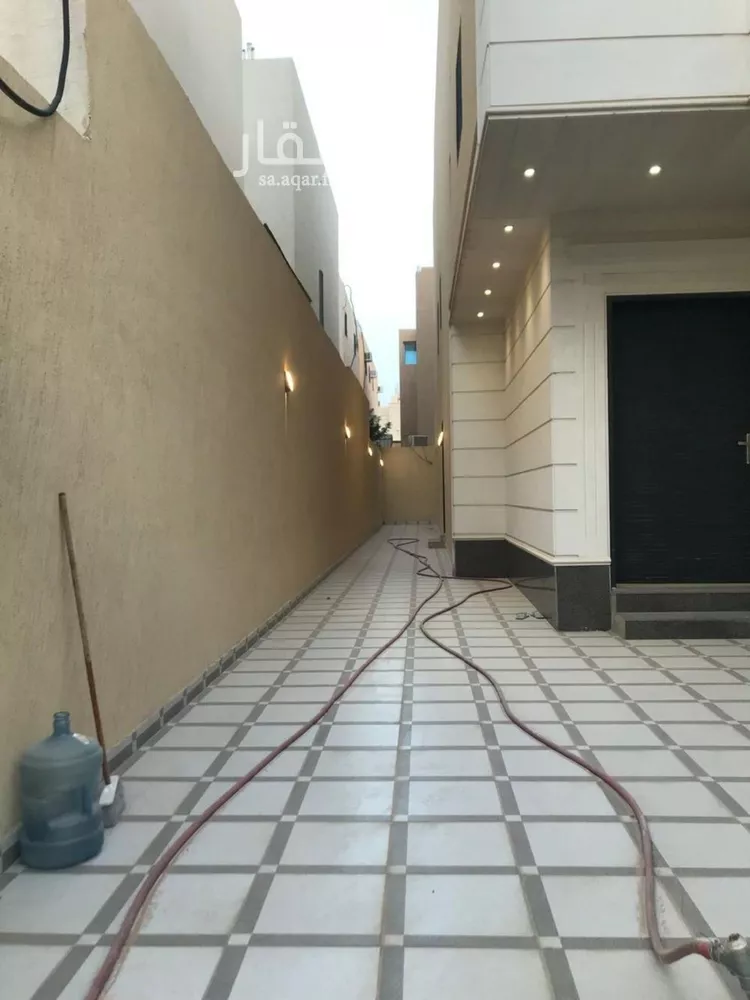 فيلا للبيع في شارع طلال بن جبر, حي النهضة, مدينة الرياض, منطقة الرياض 9